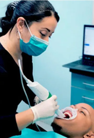 cómo funciona un escáner intraoral
